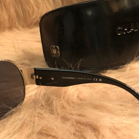 Chanel sunglasses - Picture 3 of 6